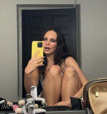 🔥 Maddie ziegler  page leaked private photo uncensored full