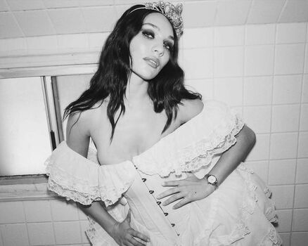 🔥 Maddie ziegler  page leaked private photo uncensored full