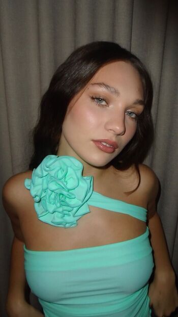 🔥 Maddie ziegler  page leaked private photo uncensored full