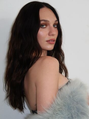 🔥 Maddie ziegler  page leaked private photo uncensored full