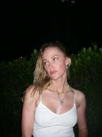 🔥 Maika monroe page leaked private photo uncensored full