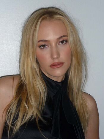 🔥 Maika monroe page leaked private photo uncensored full