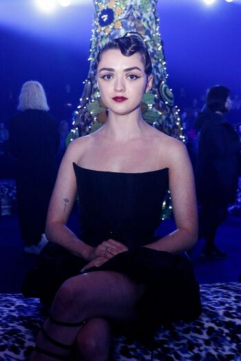🔥 Maisie williams page leaked private photo uncensored full