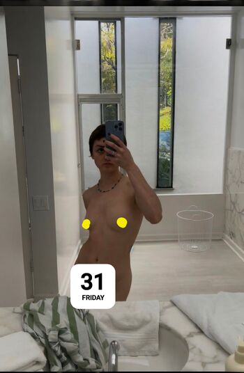🔥 Maisie williams leaked private photo uncensored full
