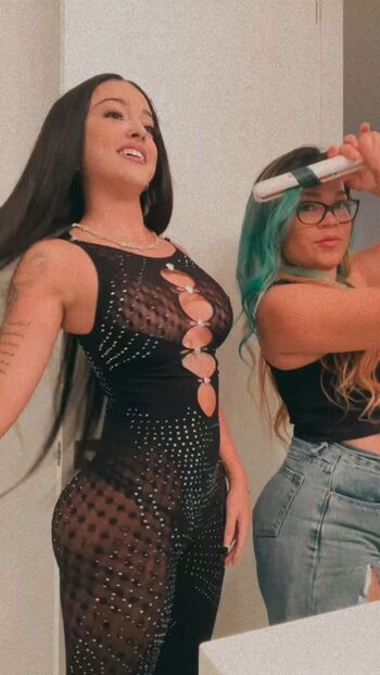 🔥 Malu trevejo  page leaked private photo uncensored full
