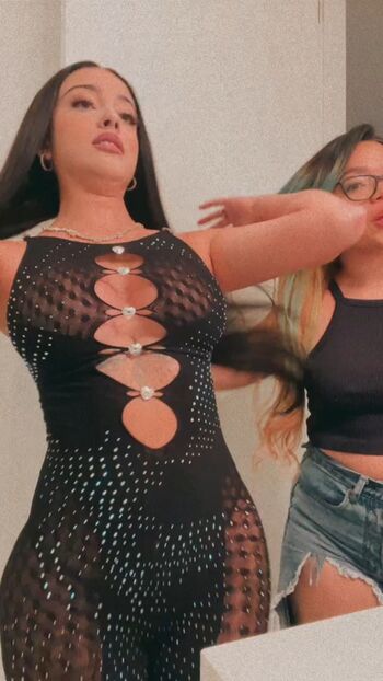 🔥 Malu trevejo  page leaked private photo uncensored full