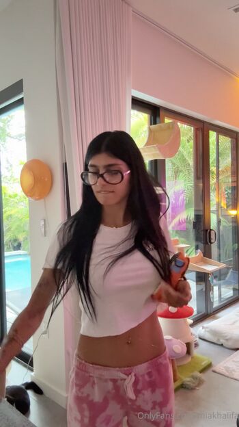 🔥 Mia khalifa leaked private photo uncensored full