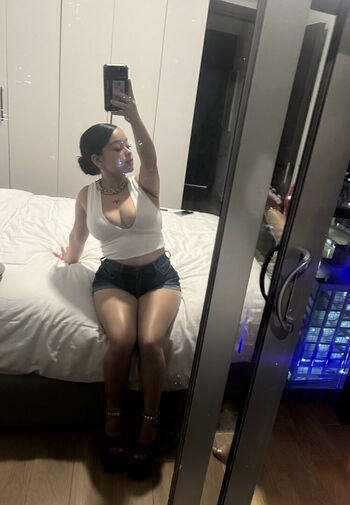 🔥 Miamiimamiiii leaked private photo uncensored full