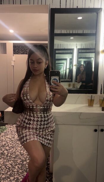 🔥 Miamiimamiiii leaked private photo uncensored full