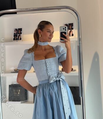🔥 Nicola cavanis page leaked private photo uncensored full