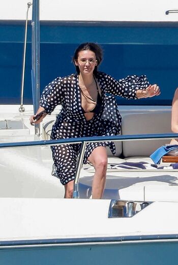 🔥 Nina dobrev page leaked private photo uncensored full