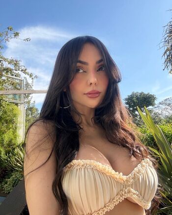 🔥 Nyvi estephan page leaked private photo uncensored full