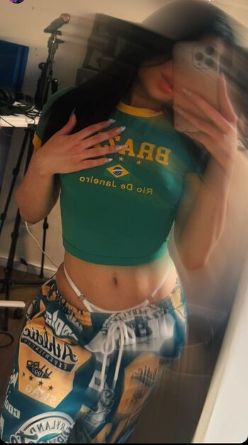 🔥 Oficialgiana leaked private photo uncensored full