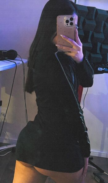 🔥 Oficialgiana leaked private photo uncensored full