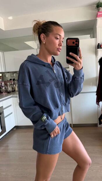 🔥 Olivia ponton page leaked private photo uncensored full