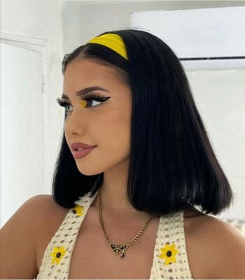 🔥 Petitebruneone leaked private photo uncensored full