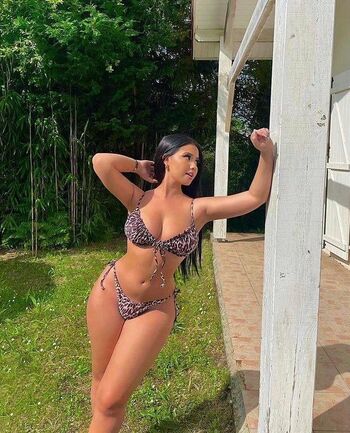 🔥 Petitebruneone leaked private photo uncensored full