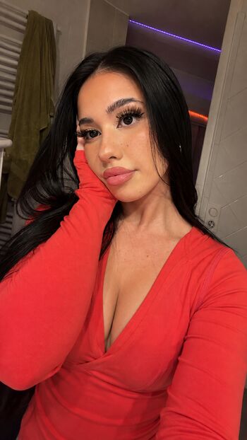 🔥 Petitebruneone leaked private photo uncensored full