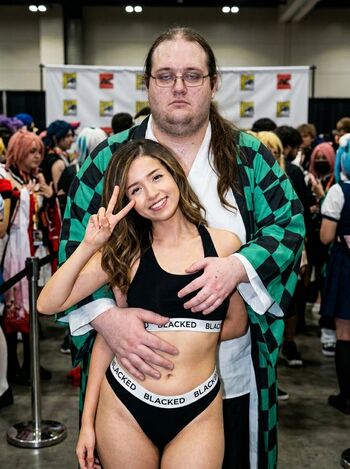 🔥 Pokimane  page leaked private photo uncensored full