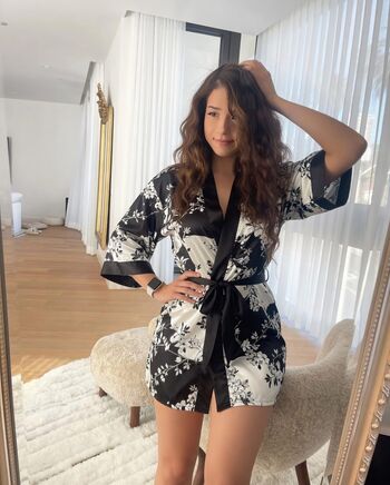 🔥 Pokimane  page leaked private photo uncensored full