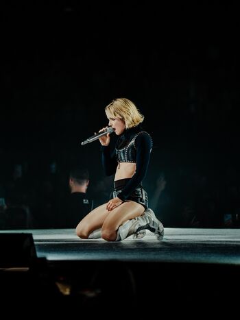 🔥 Pommelien thijs leaked private photo uncensored full