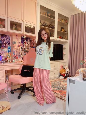 🔥 Potato godzilla  page leaked private photo uncensored full