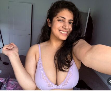 🔥 Rashmi van page leaked private photo uncensored full