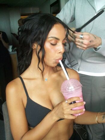 🔥 Rochelle humes page leaked private photo uncensored full