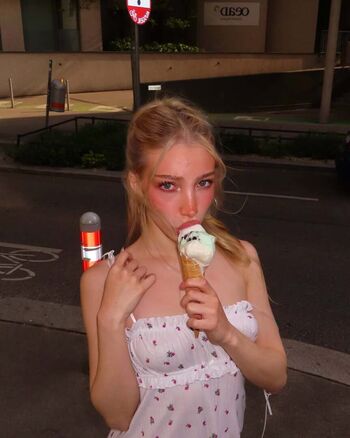 🔥 Rosegnlz leaked private photo uncensored full