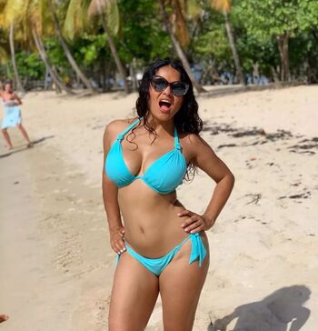 🔥 Salma hayek  page leaked private photo uncensored full