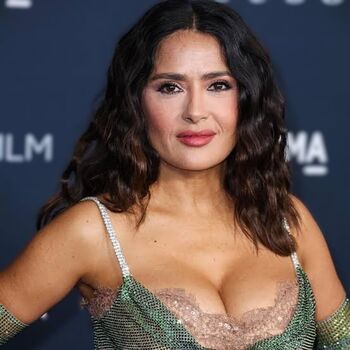 🔥 Salma hayek  page leaked private photo uncensored full