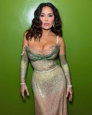🔥 Salma hayek  page leaked private photo uncensored full