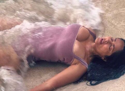 🔥 Salma hayek  page leaked private photo uncensored full