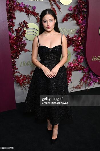 🔥 Sarah jeffery leaked private photo uncensored full