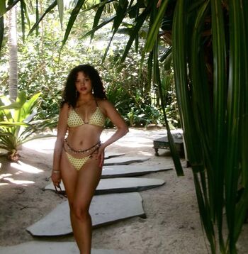 🔥 Sarah jeffery leaked private photo uncensored full