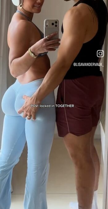 🔥 Slim women with a big ass leaked private photo uncensored full