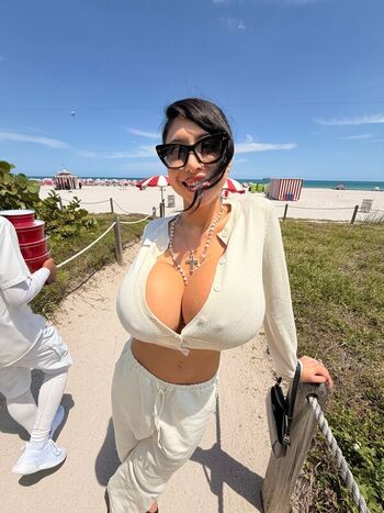 🔥 Soniaalxis page leaked private photo uncensored full