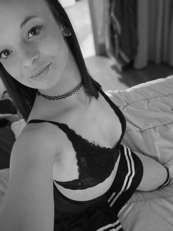 🔥 Speedy girl leaked private photo uncensored full