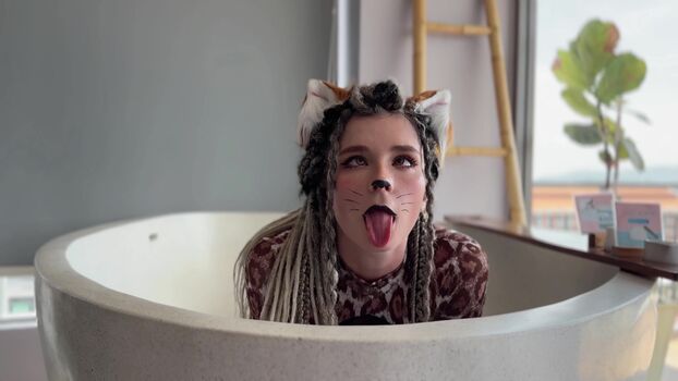 🔥 Sweetie fox  page leaked private photo uncensored full