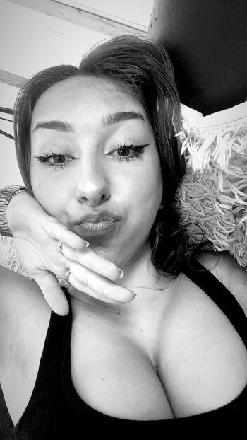 🔥 Sznchqt page leaked private photo uncensored full