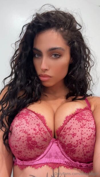 🔥 Thecaligirl leaked private photo uncensored full