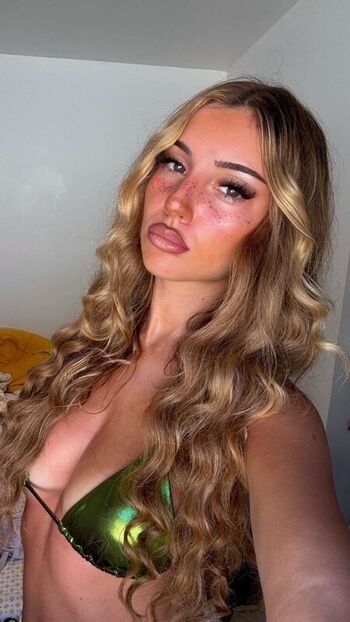 🔥 Toomuchlucile leaked private photo uncensored full