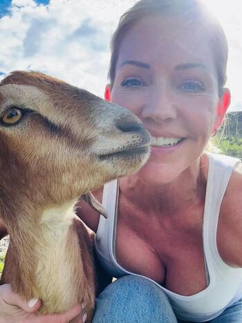 🔥 Tricia helfer page leaked private photo uncensored full