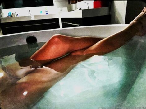 🔥 Tricia helfer leaked private photo uncensored full