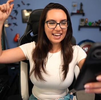 🔥 Trisha hershberger leaked private photo uncensored full