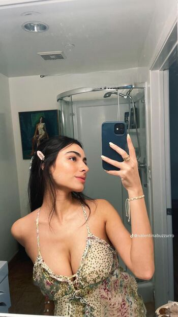 🔥 Valentina buzzurro page leaked private photo uncensored full