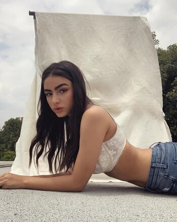 🔥 Valentina buzzurro page leaked private photo uncensored full