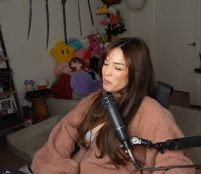 🔥 Valkyrae  page leaked private photo uncensored full