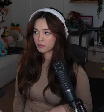 🔥 Valkyrae  page leaked private photo uncensored full