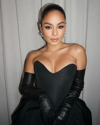 🔥 Vanessa hudgens  page leaked private photo uncensored full